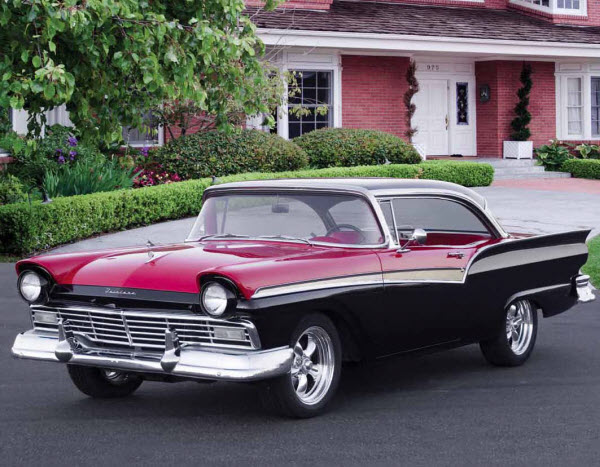 Why do Collectors Favor the 1957 Bel Air over the 1957 Fairlane?